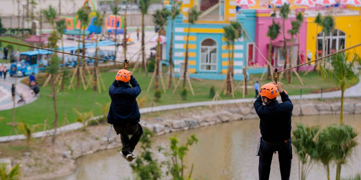 Cong-Vien-Giai-tri-BrightPark-Ninh-Bình