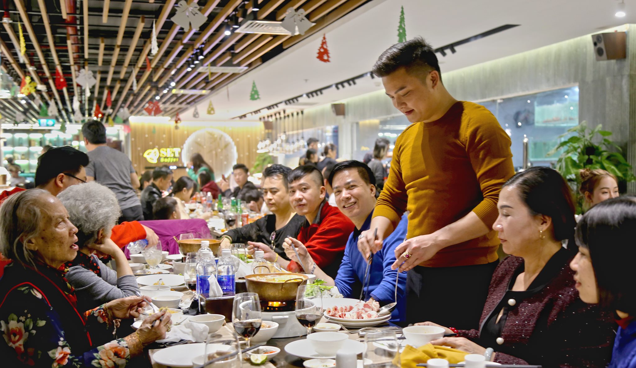 phong-cach-am-thuc-buffet-hai-san-hao-nam