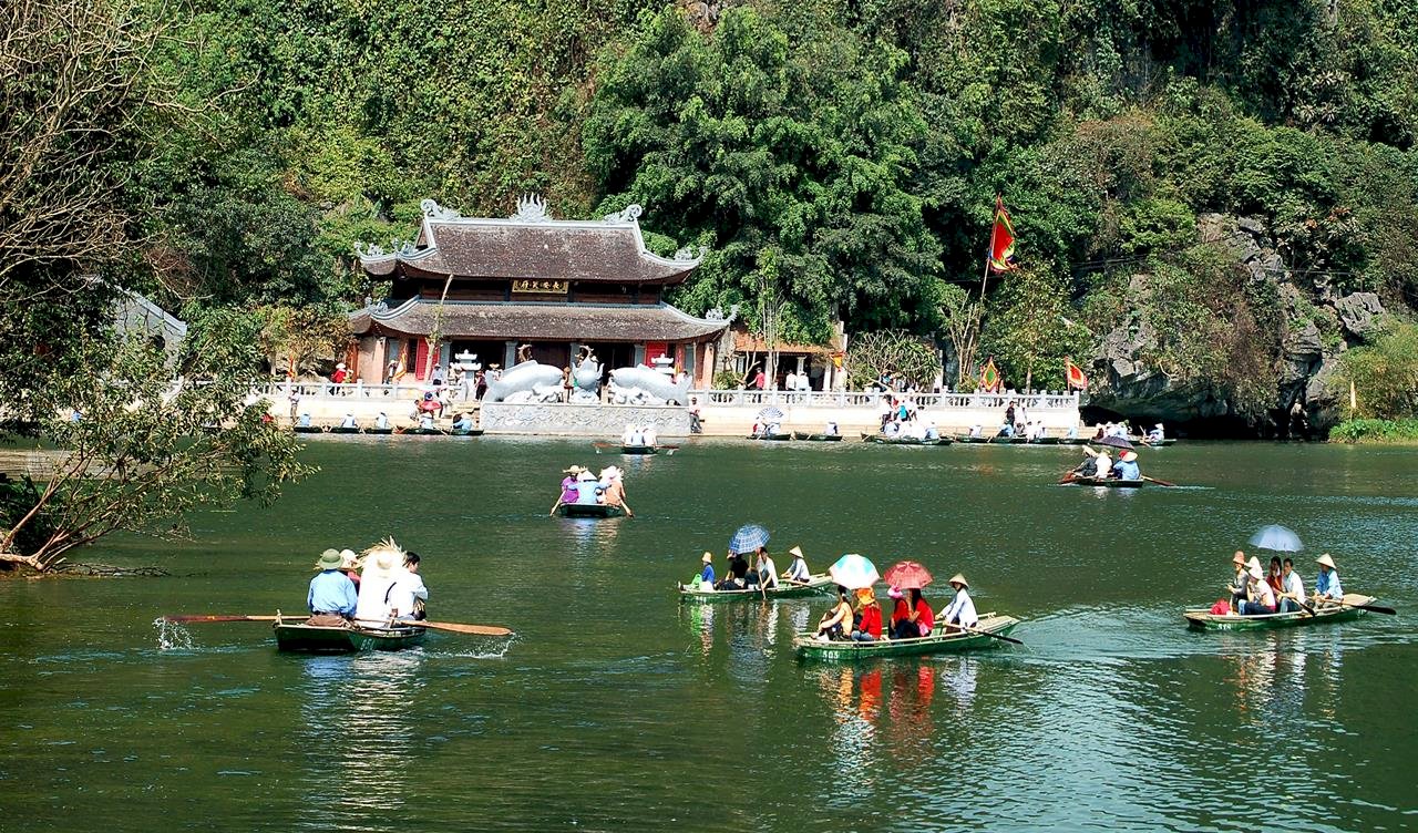 chua-huong-2025