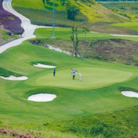 Yen Dung Resort & Golf Club