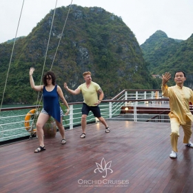 PEONY CRUISE