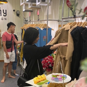 CỬA HÀNG THỜI TRANG MÂY DESIGN