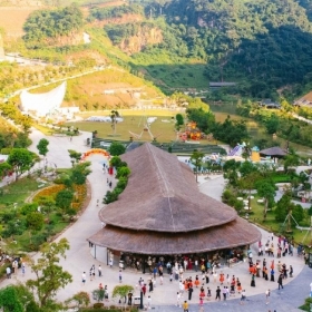 Mộc Châu Island 