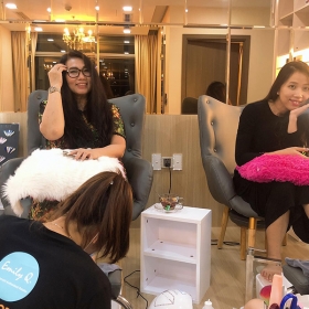 Bling Nails Room