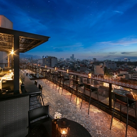 Starlight Skybar
