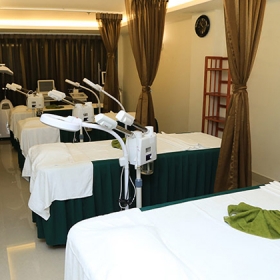 Lotus Spa Q.1