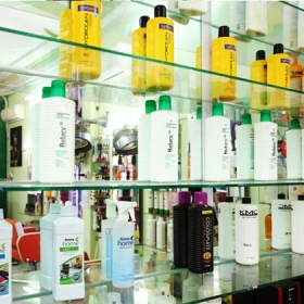 Salon Thy Nga