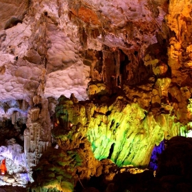 Vietnam Daily Tour