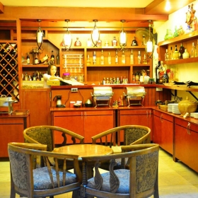 Khách sạn Atrium 3 Hà Nội