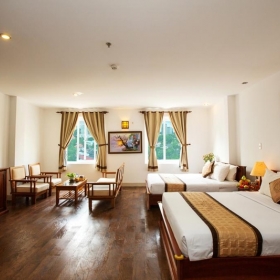Golf Hotel Quận 7