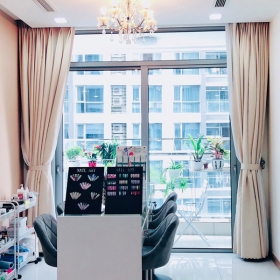 Bling Nails Room