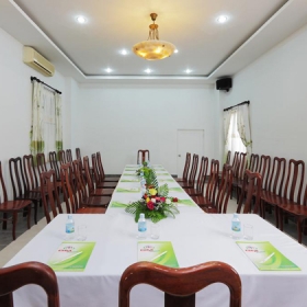 Nha Trang Beach Hotel 3 sao 