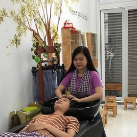 Ri Salon