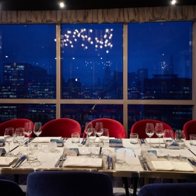 Shri Restaurant & Lounge