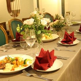 Sargon Bistro