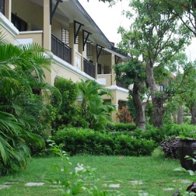 Natural Villa Resort