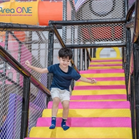 Vé vào cổng khu vui chơi Area One dành cho trẻ em trên 100cm