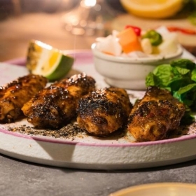 Gennies Bistro Catering - Set ăn dành cho 4 người
