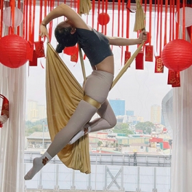 Déli Studio - Aerial Yoga 