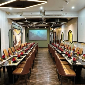 Hưởng The Garden Restaurant