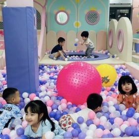 Gina Kids Playground