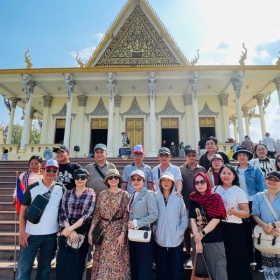 Landtour Cambodia