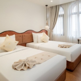 Me Saigon Boutique Hotel 