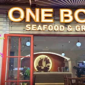 One Boat Limoni