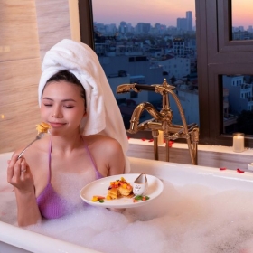 The Oriental Jade Hotel