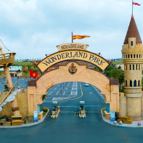 Wonderland Waterpark