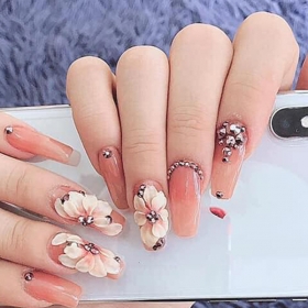 Chang Nails