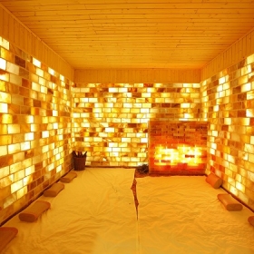  Andeva Spa