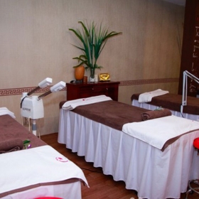 QT BEAUTY & SPA
