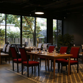 Nén Restaurant