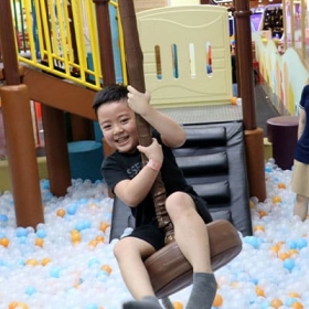 Kidzooona HCM