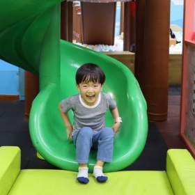 Tiny kidzooona AEON MALL Long Biên