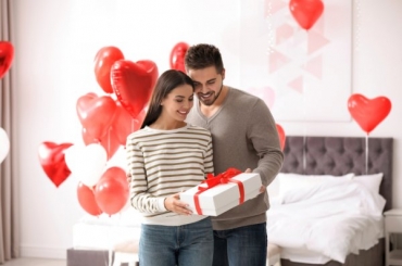 Voucher Quà Tặng Valentine - Món Quà Hoàn Hảo Cho Mọi Cặp Đôi