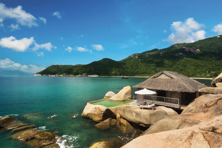 Những địa điểm du lịch vạn người mê mà bạn không thẻ bỏ qua tại Nha Trang