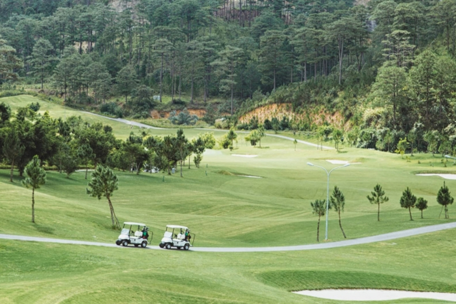 Sam Tuyen Lam Golf