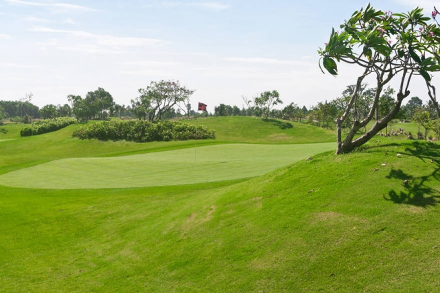Royal Island Mekong Golf