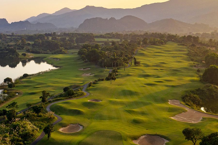 Sky Lake Resort & Golf Club
