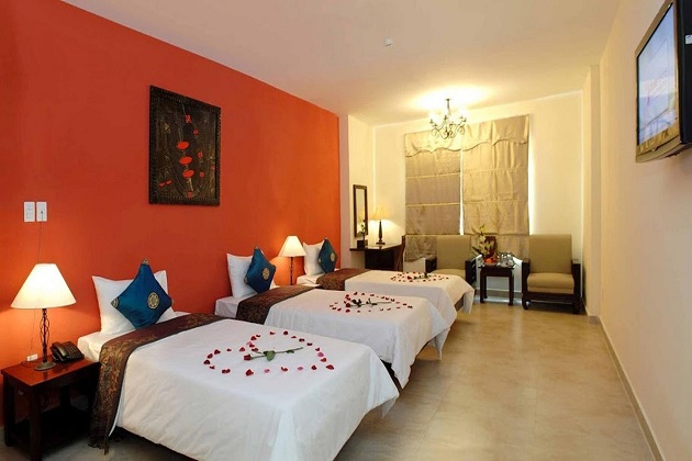 Gold Coast Hotel Đà Nẵng, Phòng Deluxe Double Hoặc Twin Có Ban Công, Hướng Hồ Bơi 2N1Đ