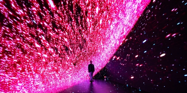 Immersive-Space-Royal-2