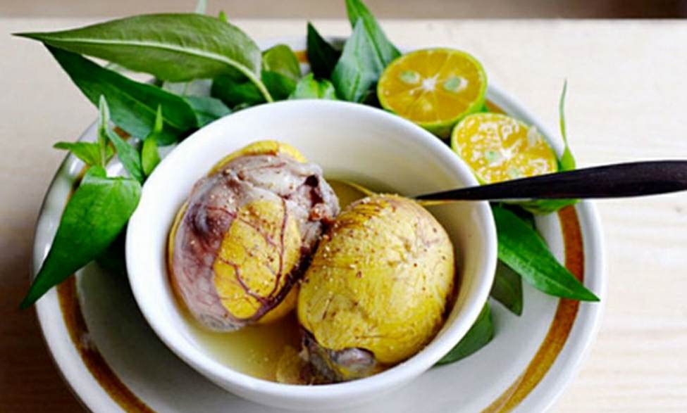 trung-vit-lon-luoc-vua-chin-se-ngon-hon