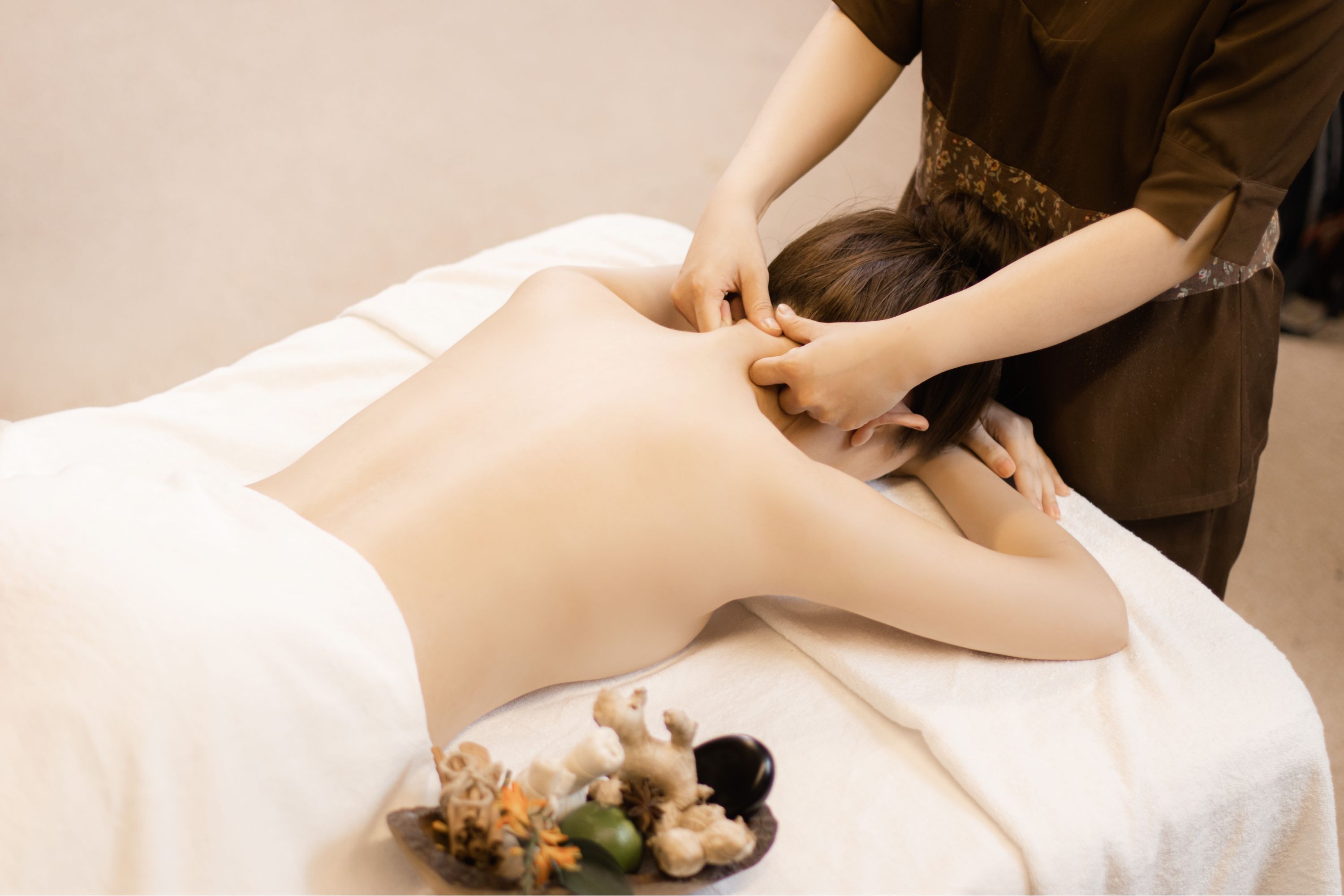 massage-co-vai-gay-giup-giam-cang-thang-met-moi