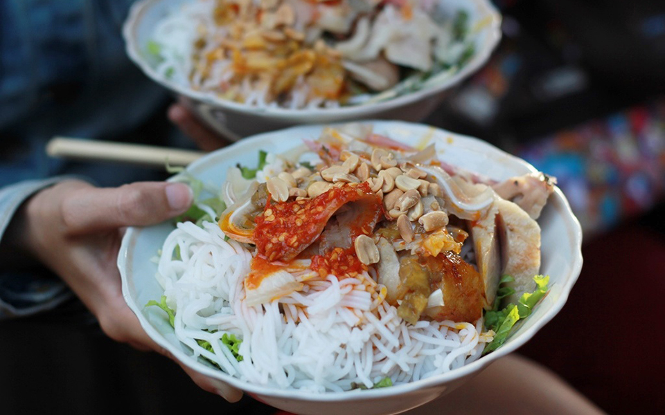B&uacute;n Mắm B&agrave; Đ&ocirc;ng